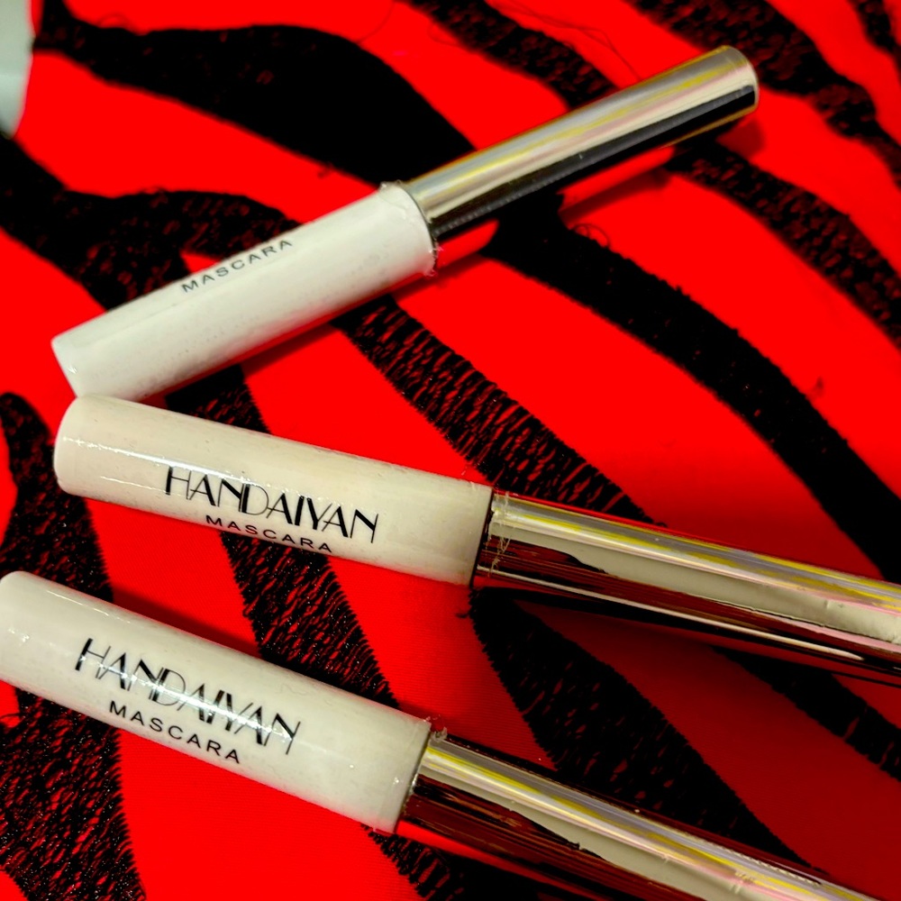 Colorful mascara bundle